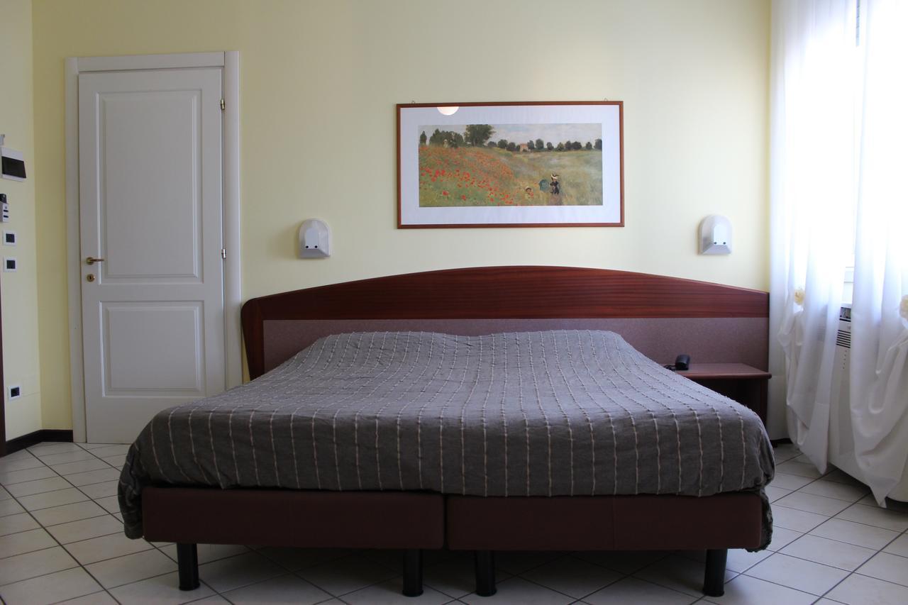 Albergo Sirena Баццано Экстерьер фото