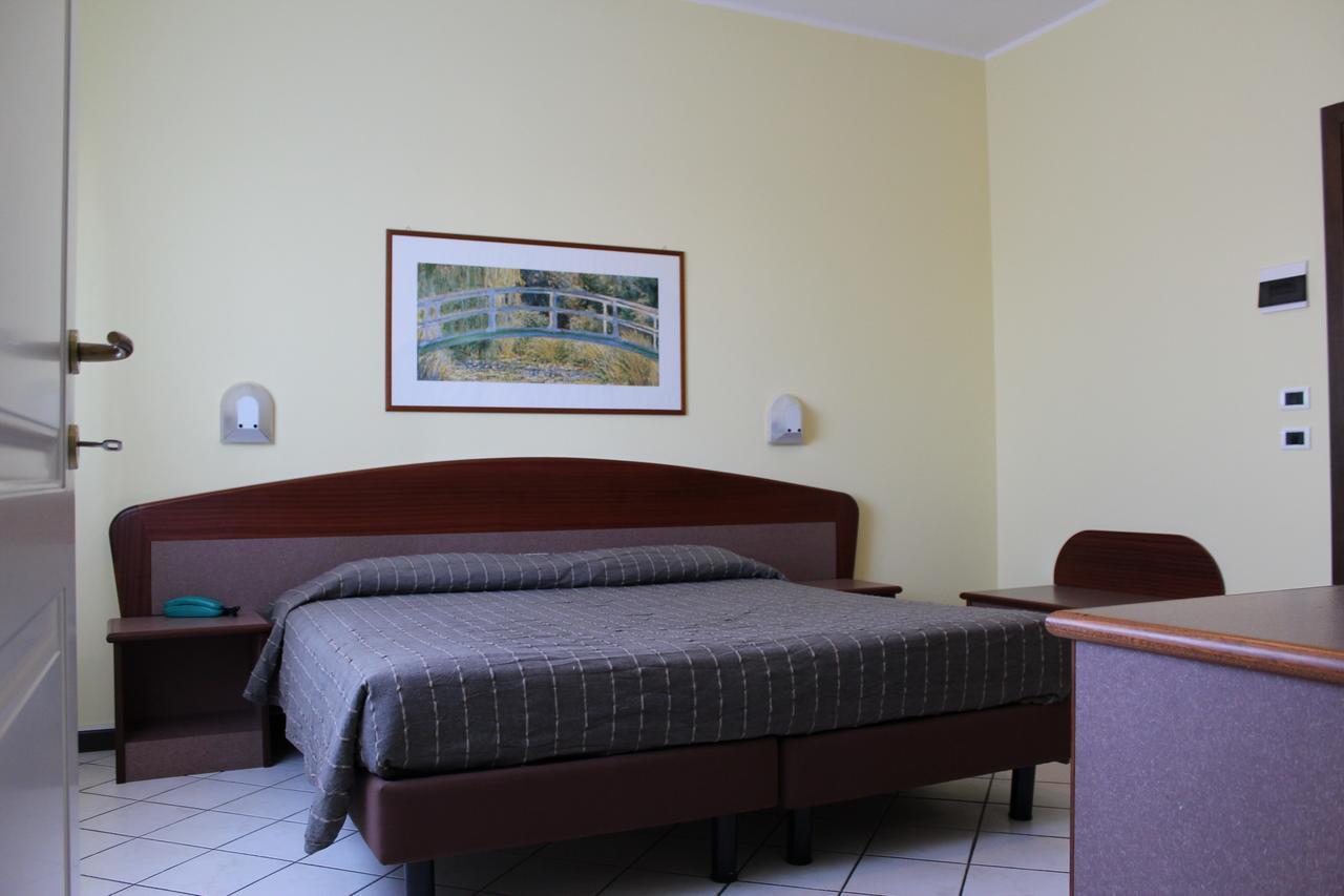 Albergo Sirena Баццано Экстерьер фото